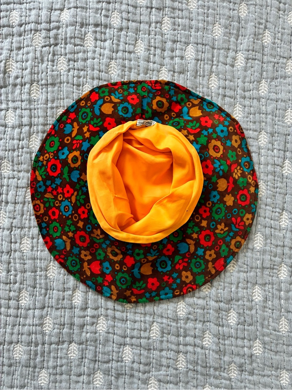 Vintage Joseph Mangin Flower Power Velvet Bucket Hat - Picture 3 of 7